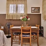 Vila Lydia *
